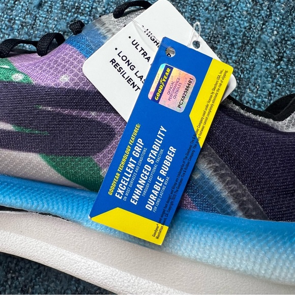 Skechers Go Run Speed Elite Running Shoes in Hyper Burst Multicolor - Picture 10 of 11